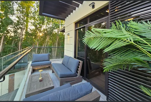 4 Bedrooms Townhouse in Silver Springs 3