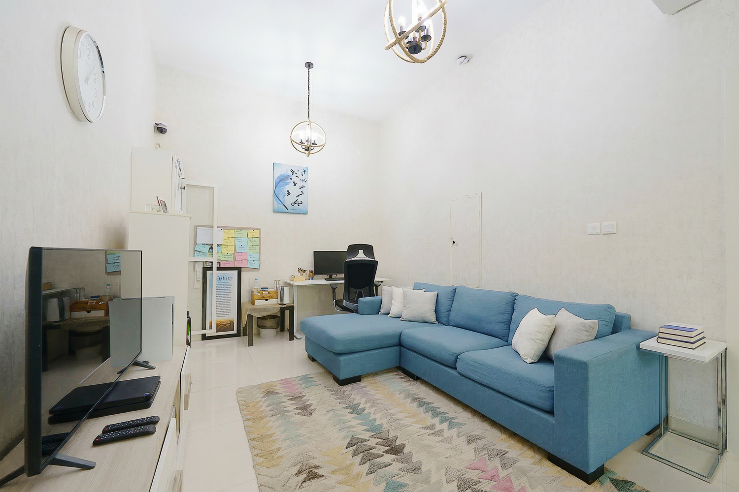 3 Bedrooms Townhouse in Silver Springs 1