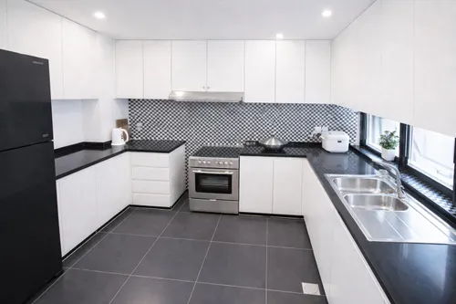 3 Bedrooms Townhouse in Phoenix