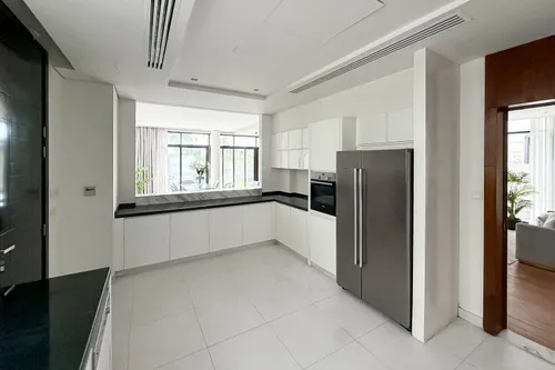5 Bedrooms Villa in Picadilly Green