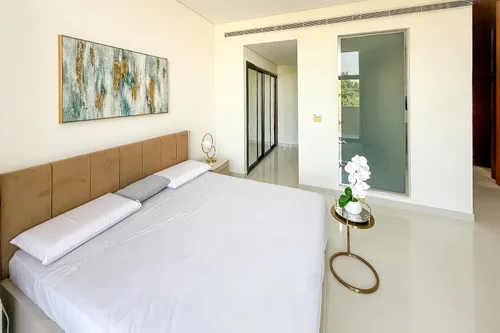 5 Bedrooms Villa in Picadilly Green