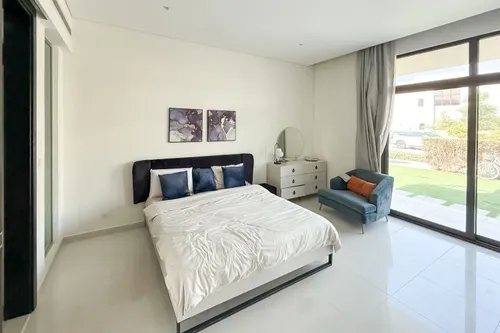 5 Bedrooms Villa in Picadilly Green