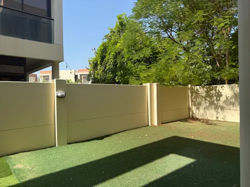 3 Bedrooms Townhouse in Pelham
