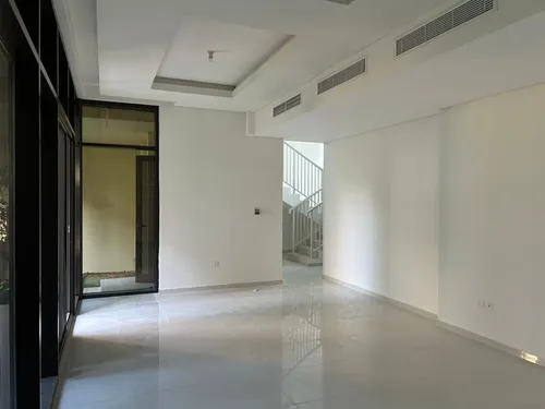 3 Bedrooms Townhouse in Pelham