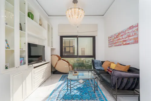 5 Bedrooms Villa in Silver Springs 1