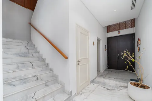 5 Bedrooms Villa in Silver Springs 1