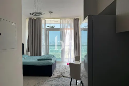 Vacant I Furnished I Balcony I High Floor