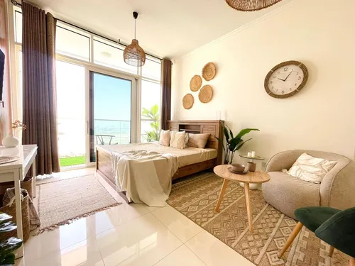  Apartment in Carson B