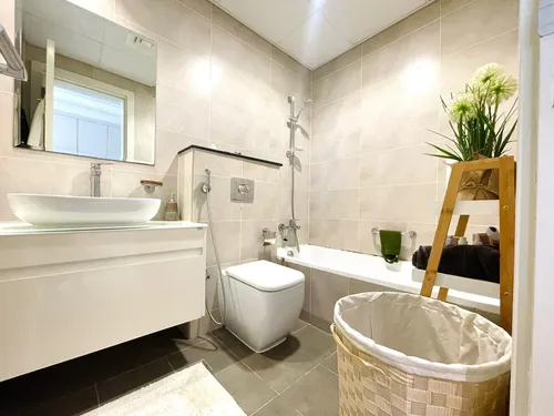  Apartment in Carson B