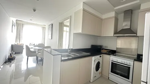 1 Bedroom Apartment in Carson B