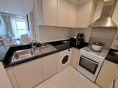 1 Bedroom Apartment in Carson B