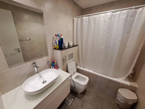 1 Bedroom Apartment in Carson B