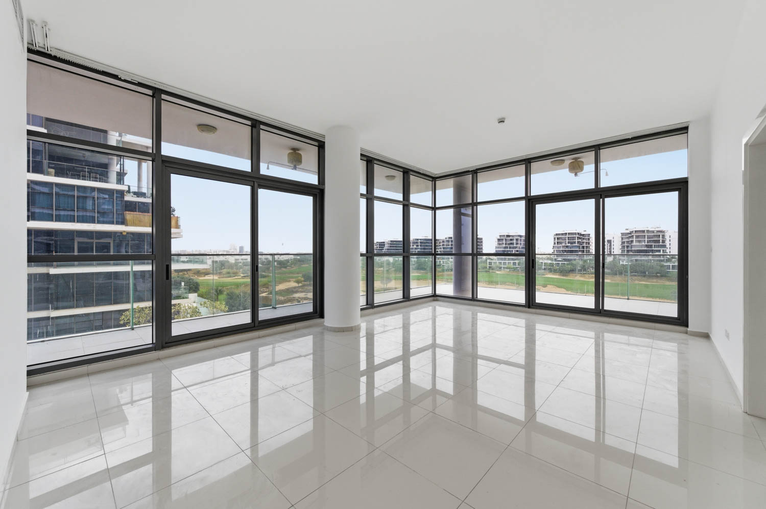 2 Bedrooms Apartment in Golf Promenade 4B