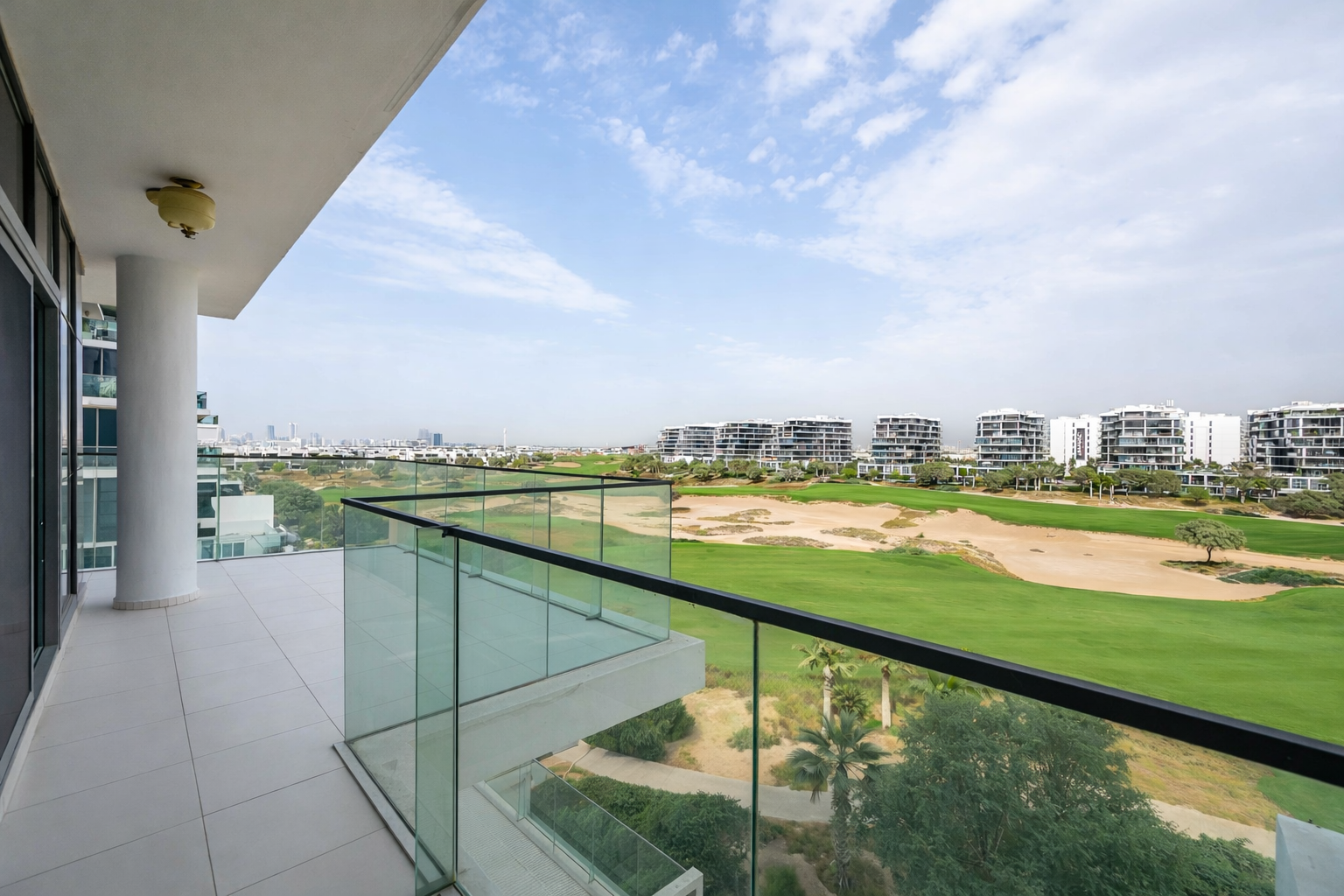 2 Bedrooms Apartment in Golf Promenade 4B