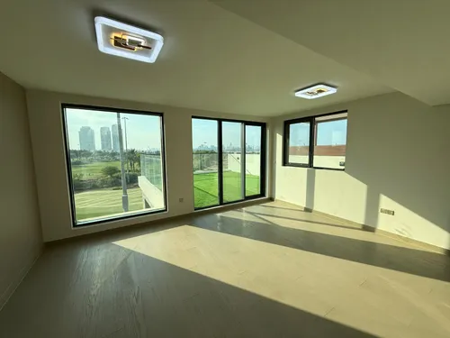 5 Bedrooms Villa in Silver Springs 3