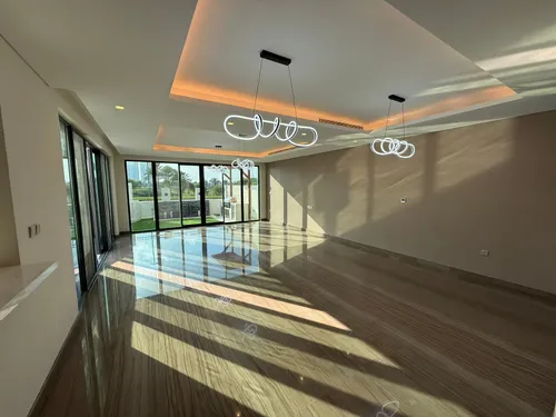 5 Bedrooms Villa in Silver Springs 3