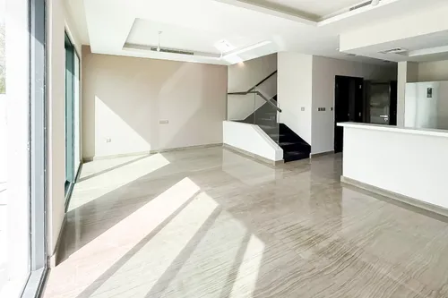 4 Bedrooms Villa in Silver Springs 3