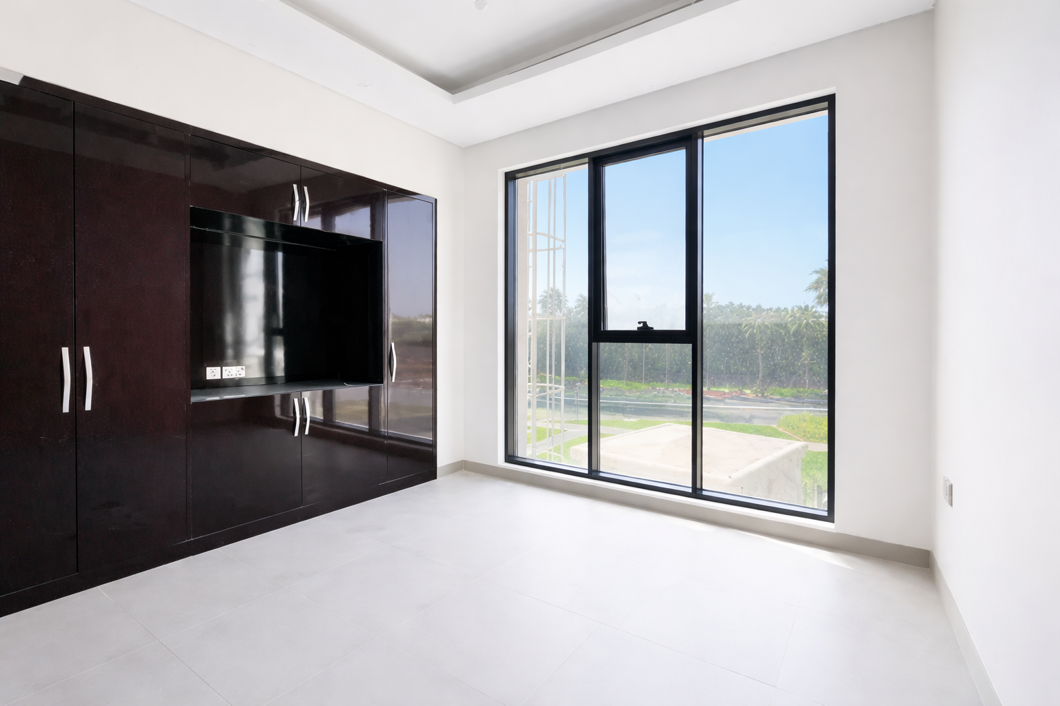 5 Bedrooms Townhouse in Silver Springs 3