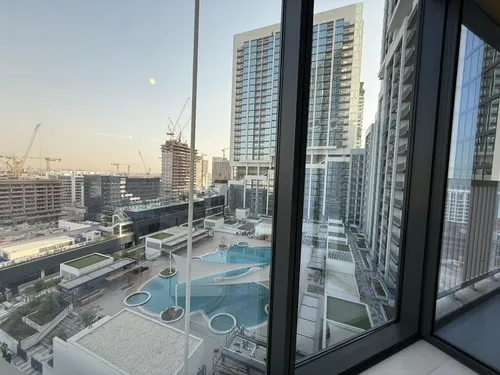 2 Bedrooms Apartment in The Crest Tower A
