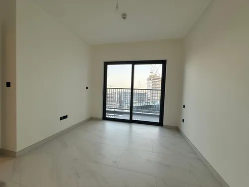 2 Bedrooms Apartment in The Crest Tower A