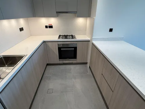 2 Bedrooms Apartment in The Crest Tower A