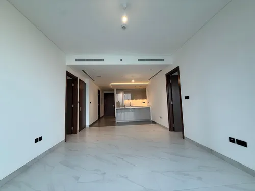 2 Bedrooms Apartment in The Crest Tower A