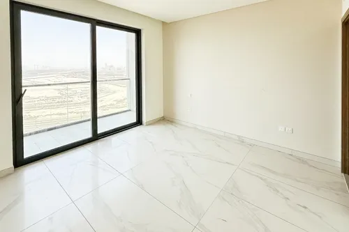 2 Bedrooms Apartment in One Park Avenue