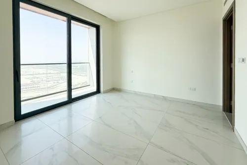 2 Bedrooms Apartment in One Park Avenue