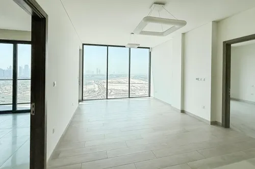 2 Bedrooms Apartment in One Park Avenue