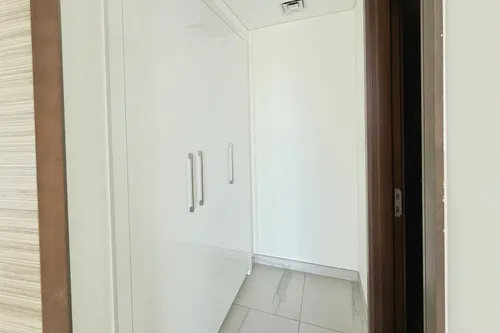 2 Bedrooms Apartment in One Park Avenue