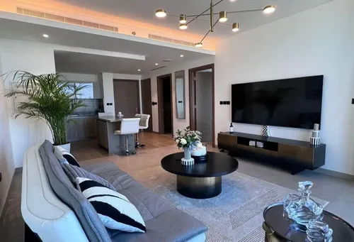 1 Bedroom Apartment in Waves Grande