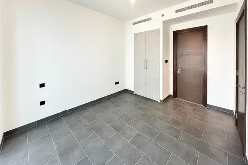 2 Bedrooms Apartment in The Crest Tower C