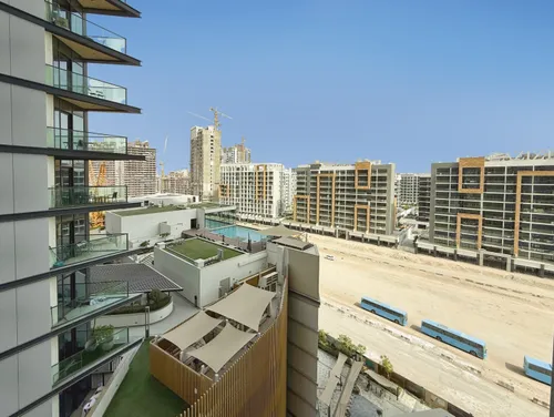 2 Bedrooms Apartment in Waves Grande