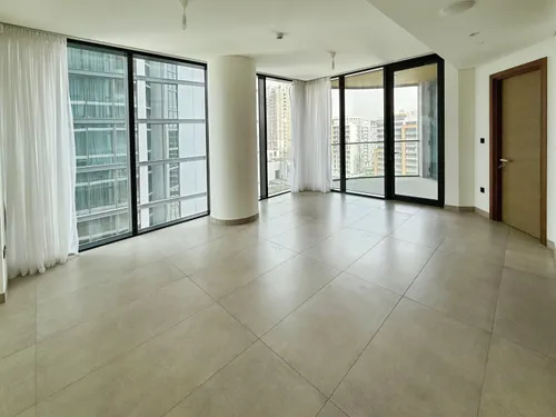 2+ Maid | Spacious | Vacant