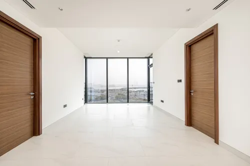 2 Bedrooms Apartment in The Crest Tower A