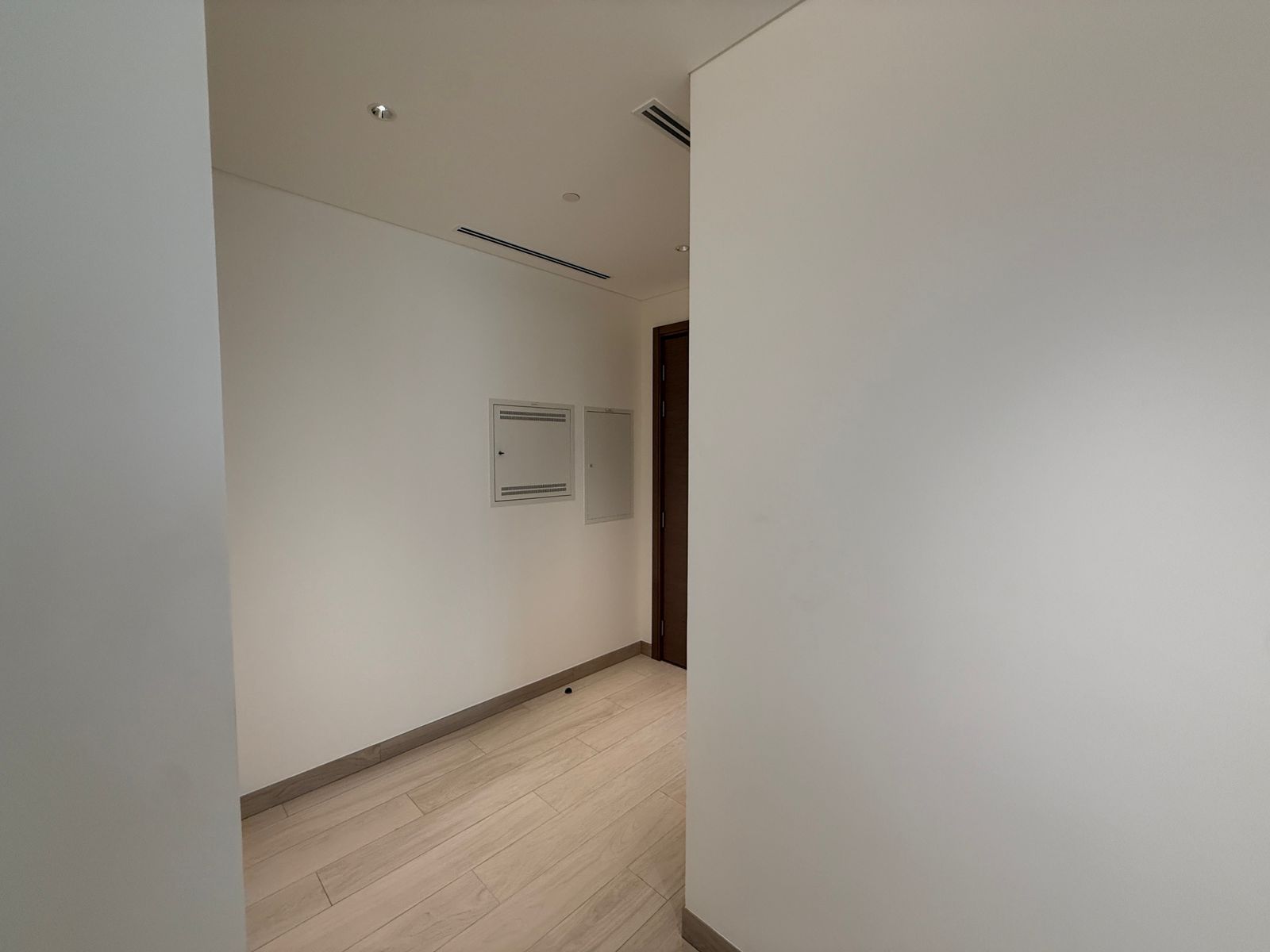 4 Bedrooms Apartment in Crest Grande