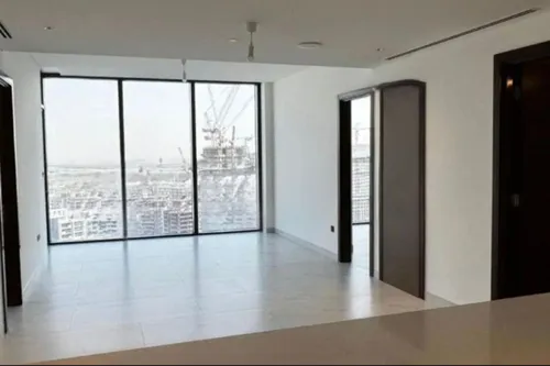 3 Bedrooms Apartment in Crest Grande