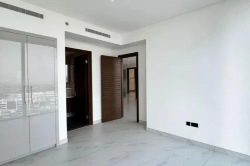 3 Bedrooms Apartment in Crest Grande