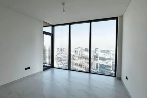 3 Bedrooms Apartment in Crest Grande