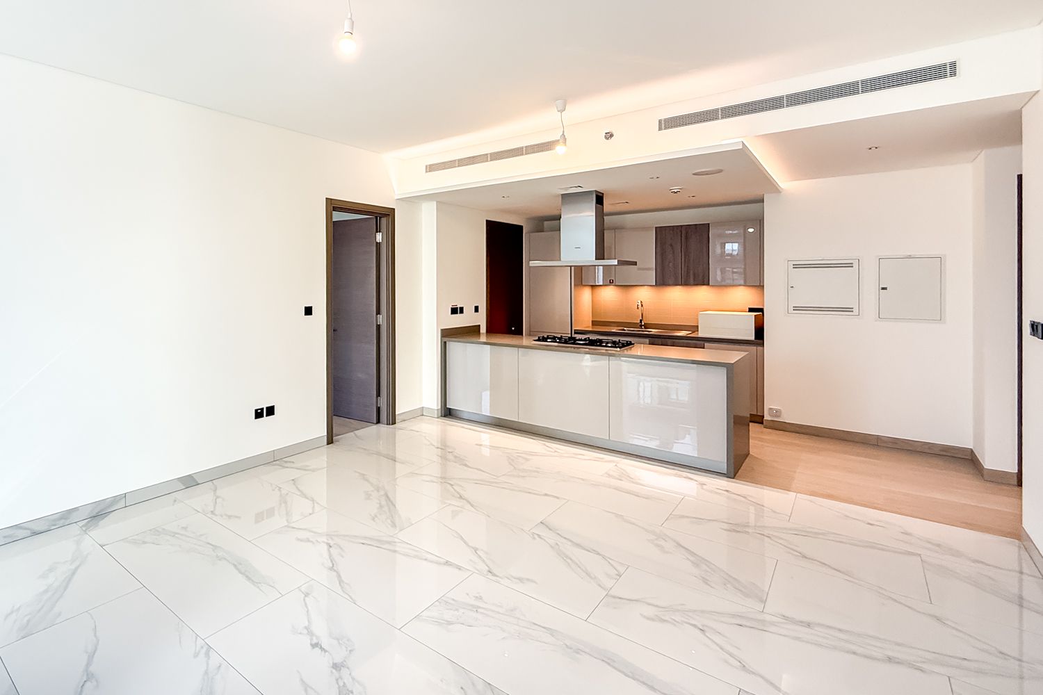 2 Bedroom Apartment in Crest Grande