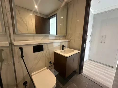 2 Bedrooms Apartment in The Crest Tower A