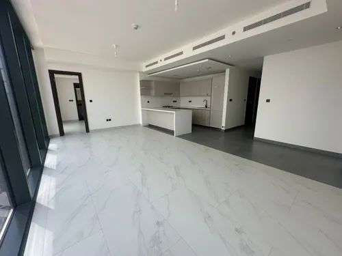 2 Bedrooms Apartment in The Crest Tower A