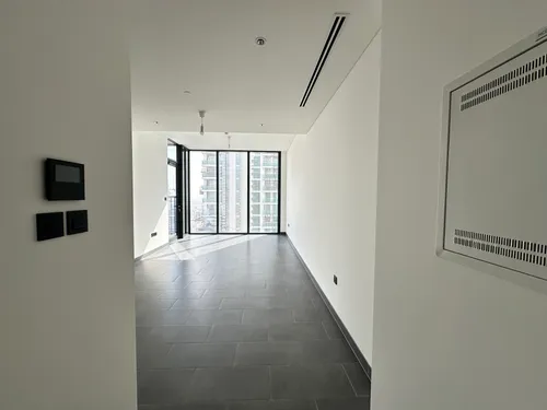 2 Bedrooms Apartment in The Crest Tower C
