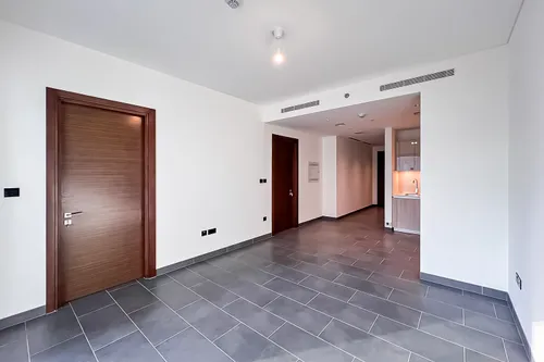 1 Bedroom Apartment in The Crest Tower C
