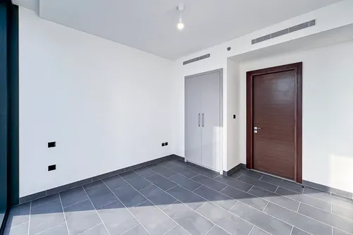 1 Bedroom Apartment in The Crest Tower C