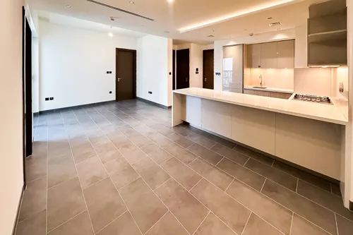 2 Bedrooms Apartment in The Crest Tower C