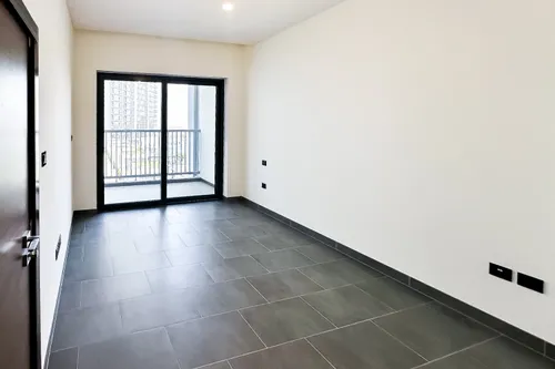 2 Bedrooms Apartment in The Crest Tower C