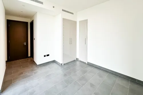 2 Bedrooms Apartment in The Crest Tower C