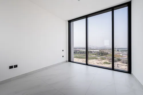 3 Bedrooms Apartment in The Crest Tower A