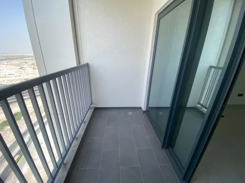 2 Bedrooms Apartment in The Crest Tower A